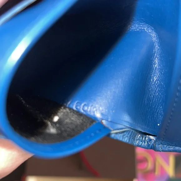 Authentic Louis Vuitton epi wallet unisex - Picture 14 of 15